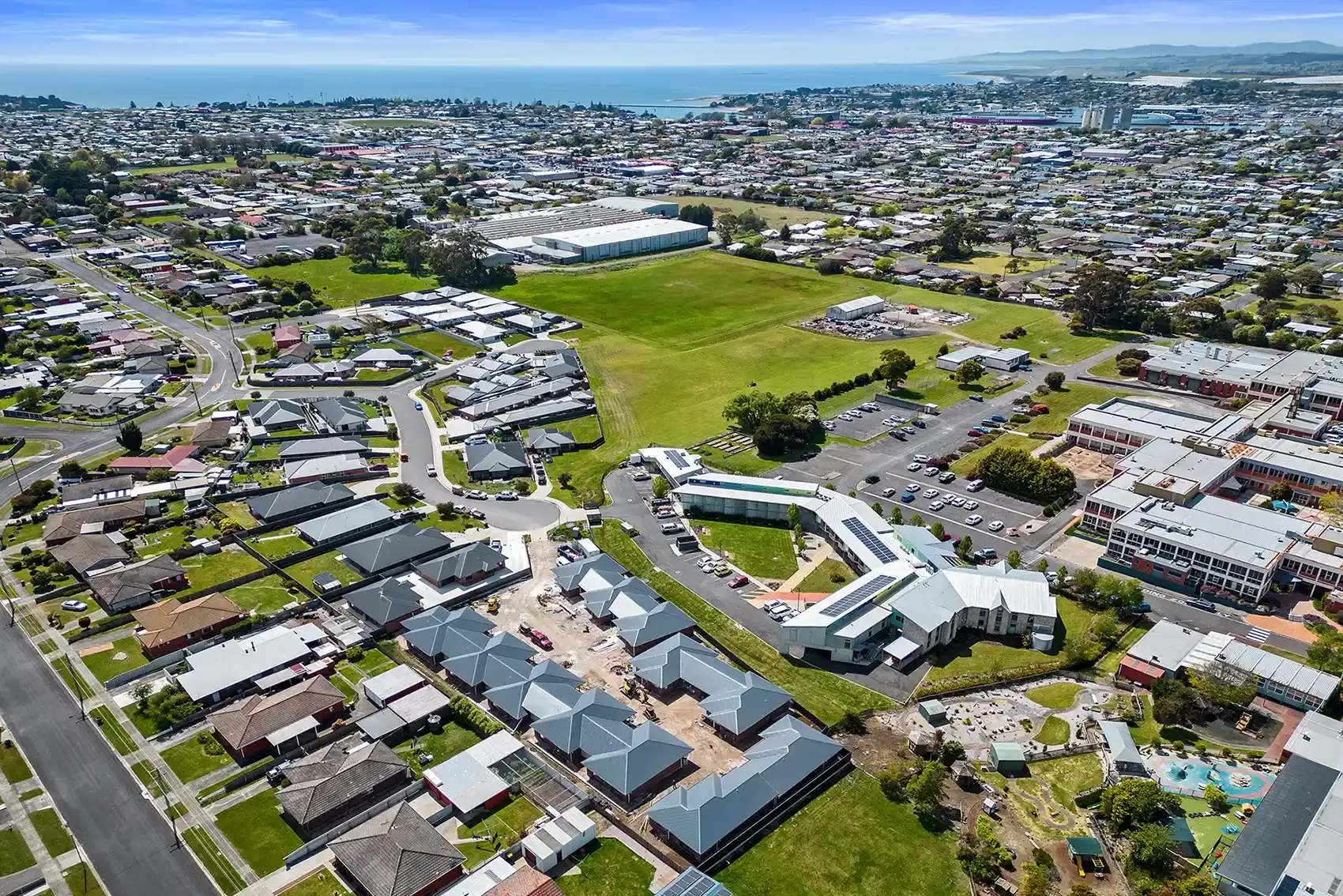 eveline-court-davenport-tasmania-full